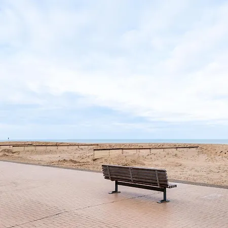 Apartment With Sea View In St-idesbald *
