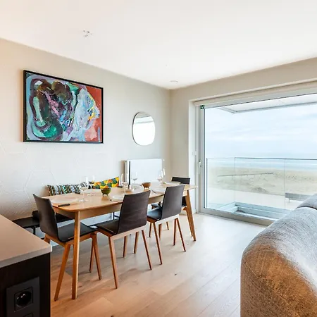 Apartment With Sea View In St-idesbald *